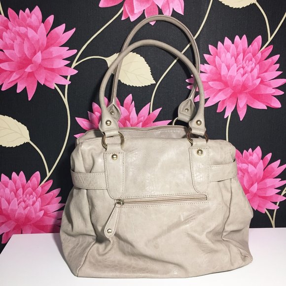 Zeca Fawn-Beige Handbag with Teddy Bear Lock - Picture 2 of 7